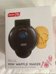 Dash Mini Waffle Maker 4" Skull Shaped Waffles - Free Shipping! A70