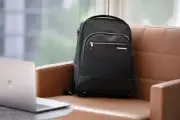 Samsonite Men Black Just Right Standard Backpack NWT 340$