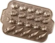 Nordic Ware 50348 Garden Patch Veggie Cake Pan.