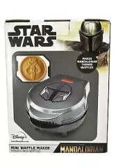 Star Wars The Mandalorian 4" Mini Waffle Maker Electric #LSW-46M – New!