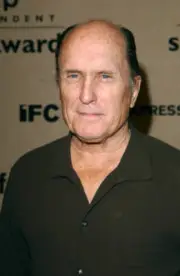 Actor Robert Duvall poses backstage at the 2003 IFP Independent Sp- Old Photo