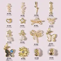 在飛比找ETMall東森購物網優惠-戒指金屬鋯石手鏈宮廷風美甲飾品