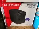Frigidaire 9-Can 4-Liter Mini Retro Beverage Fridge Diamond Door EFMIS222-Black
