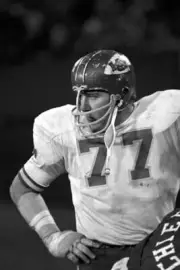 Offensive Lineman Jim Tyrer Of The Kansas City Chiefs 1970 Nfl OLD PHOTO 2