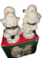 Salt and Pepper Santa Claus White and Gold 1999 May Department Stores New
