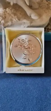 Pink Lady Powder Compact, Vintage cosmetics, face powder, make up, womens beauty