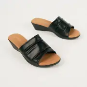 Step On Air Chia Wedge Slides