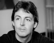 8x10 photo of Music Legend Paul McCartney. Free Shipping!