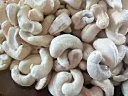 Cashew Nuts, Whole,Unsalted, Fresh taste, Hand picked, Oven Dried, Organic 1KG