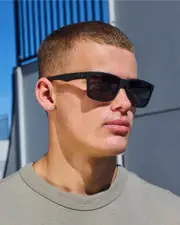 [Liive] Liive Men's Moto Polarised Sunglasses in Matte Black One Size Matte Black