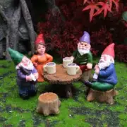4pcs/Set Mini Funny Cute Gnome Have Party Resin Dwarfs Statue DIY Bonsai Decor