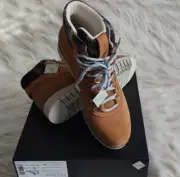 Cole Haan Zerogrand Explorer Gateway Hiker Waterproof Women 8 and 9 Golden Honey