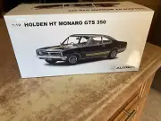 1/18 BIANTE HOLDEN MONARO HT GTS 350 (WARRIGAL BLACK/GOLD STRIPES 73414