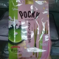 在飛比找蝦皮購物優惠-櫻花抹茶可可餅 POCKY 抹茶 百奇 棒棒餅 現貨 8袋入