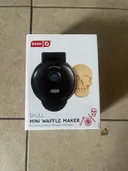 Dash Skull Mini Waffle Maker non stick 4" cooking surface Black - NEW!