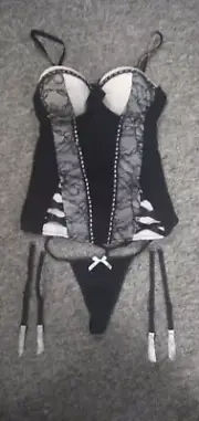 Woman’s Bustier BODY RAGE INTIMATES Satin & Lace with matching G-string New tags