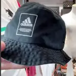 UIW632-88825-ADIDAS-帽-方框經典LOGO漁夫帽(黑)