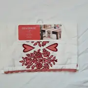 Opalhouse Table Runner 14" x 72" 100% Cotton Hearts & Flowers White Crochet Trim