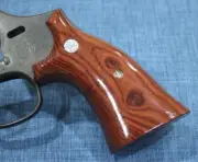 TARGET GRIPS FOR S&W K, L FRAME SQUARE BUTT MOD 686, 66 ROSE WOOD NICE GIFT # 12