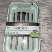 EcoTools Daily Defined Eye Brush Kit Storage Tray 5 Brushes -1627