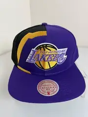 MITCHELL & NESS Los Angeles Lakers SnapBack Cap ( OSFM )