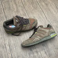 在飛比找Yahoo!奇摩拍賣優惠-Adidas x DIESEL 限量合作復古休閒鞋