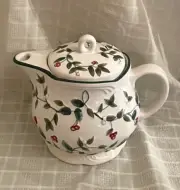 Pfaltzgraff Winterberry Personal Teapot with Infuser Never Used Original Box