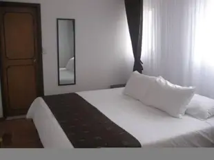 Cyan Hotel Confort Bogota