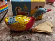 Early Vintage Metal Swimming Duck Clockwork Toy New Box MS042
