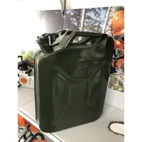 在飛比找蝦皮購物優惠-【花蓮源利】德國 20L 軍用金屬汽油桶 儲油桶 不含油嘴 