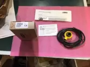 Banner T18RW3FF100 Self-Contained Barrel Mount Sensor