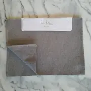 Nicole Miller Home Set of 4 Placemats Gold & Silver Gray Modern Minimalist New