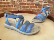 Clarks Blue Cloudsteppers Sillian Spade Multi Strap Sporty Sandal 5.5 NEW