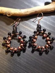 UNIQUE BLACK WIRE LOOP/BLACK AND COPPER GLASS SEED BEADS/COPPER WRAP EARRINGS