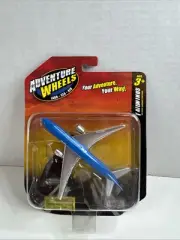 Maisto Tailwinds Adventure Wheels Boeing 777-200 Die Cast Vehicle, 2011