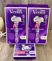 Gillette, Venus Deluxe Smooth Swirl Women's Razors + 1 box of refills