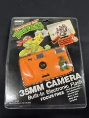 VTG Teenage Mutant Ninja Turtles 35MM Camera Factor Sealed Orange Michelangelo