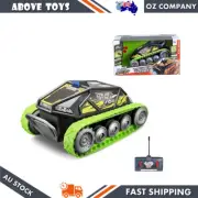 Maisto RC Toy Green Cyklone Attack With Rubber Treads 27Mhz With Controller
