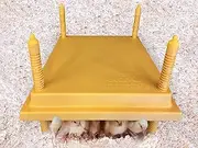 Chick Brooder Hen/Mother Hen - Heat Lamp Replacement - Up to 25 Chicks - 30x30cm