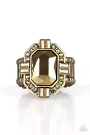 Paparazzi Ring - Outta My Way!- Brass- Aurum Gem