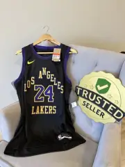 Lakers Kobe Bryant Size Large Nba Swingman Basketball Jersey