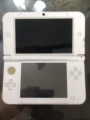 土城可面交現貨稀少限量二手日版任天堂 Nintendo 原裝可改機 3DS LL 8成新主機無須R4卡即可直改日原裝