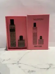 Valentino Donna Born in Roma Travel Spray Mini 0.2oz Eau De Parfum Perfume Set