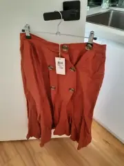 Tigerlily Linen Skirt In Size 10 New With Tags