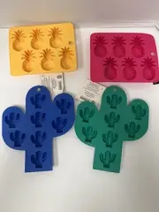 4 Mainstays Ice Mold Trays -Blue & Green Cactus - Pink & Yellow Pineapple - NEW