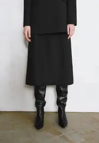 在飛比找ZALORA購物網優惠-Midi A-Line Skirt