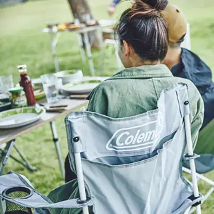 Coleman► 【撒野戶外】 | 現貨 度假休閒摺疊椅 淺灰/橄欖綠 輕鬆收納 露營椅戶外椅