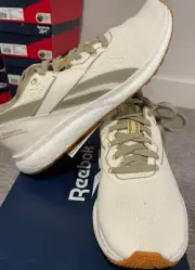 Women's Reebok Forever Floatride Grow - Size 10.5, Classic White/Straw/Neutral