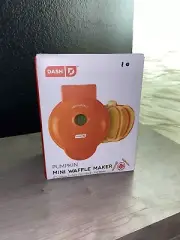 DASH 4 inch Pumpkin Mini Waffle Maker in Orange Brand New!