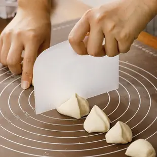 日本進口cakeland家用烘焙刮刀帶刻度面團切面刀蛋糕奶油刮板抹刀 促銷